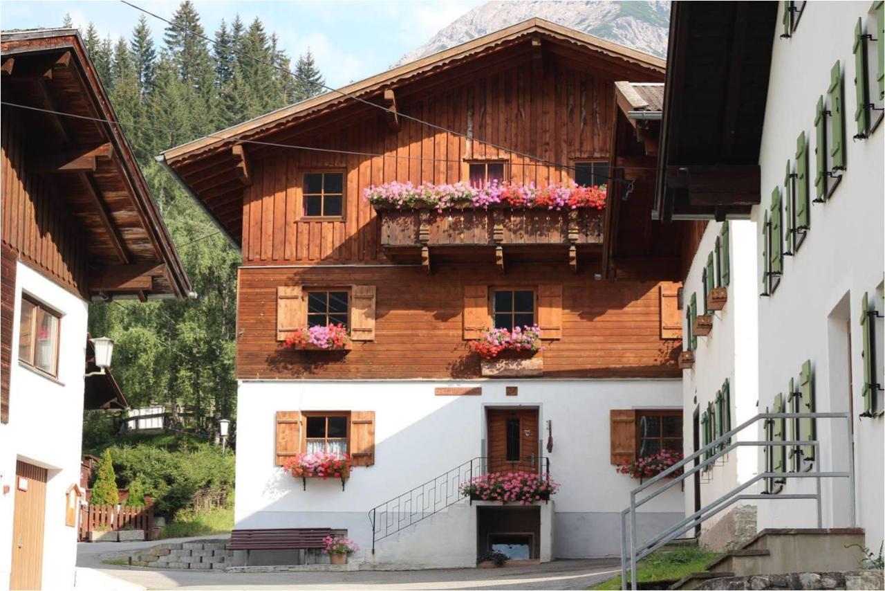 Bergbauernhof Pabulariu Vila Boden Exterior foto