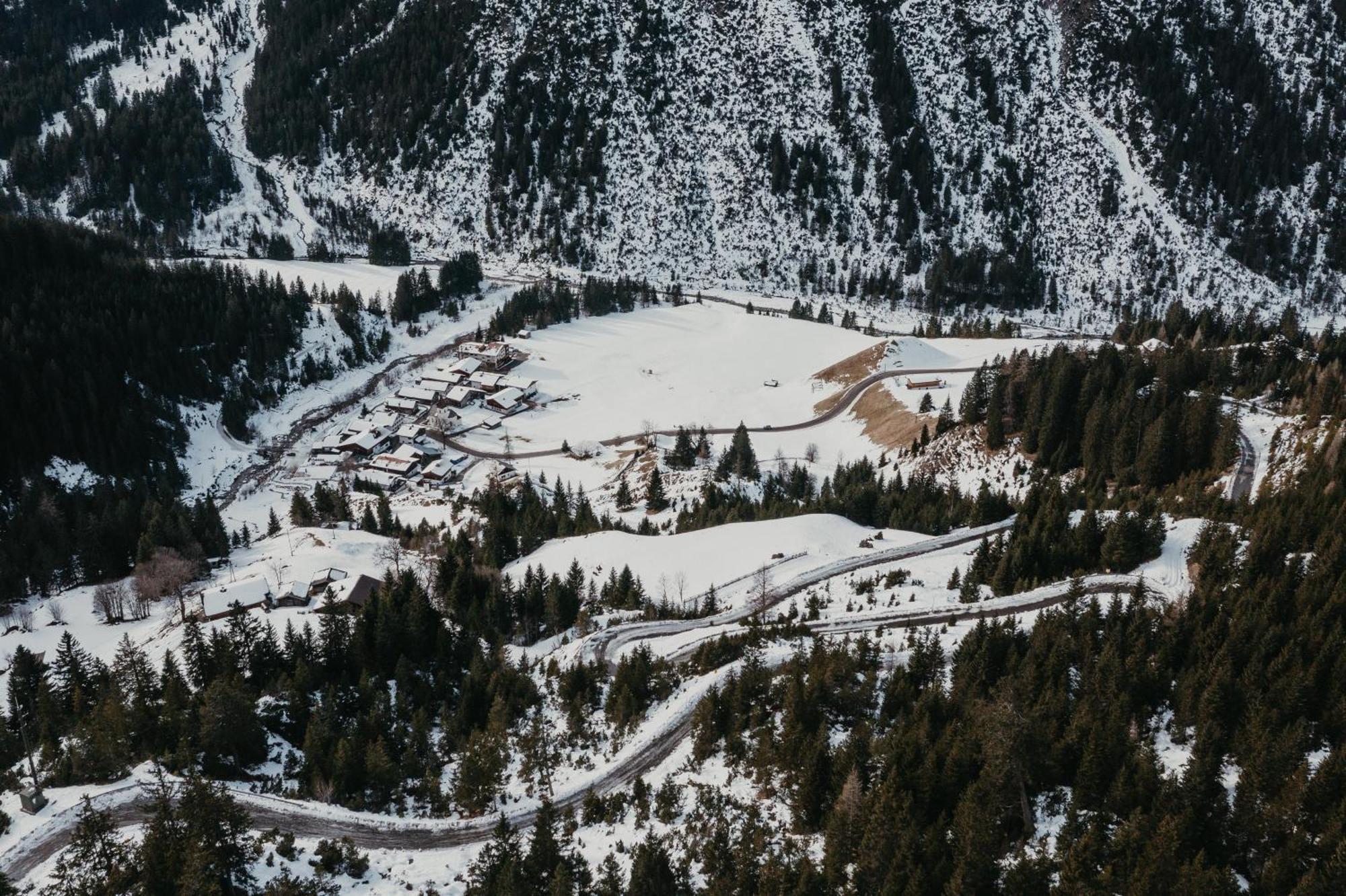 Bergbauernhof Pabulariu Vila Boden Exterior foto